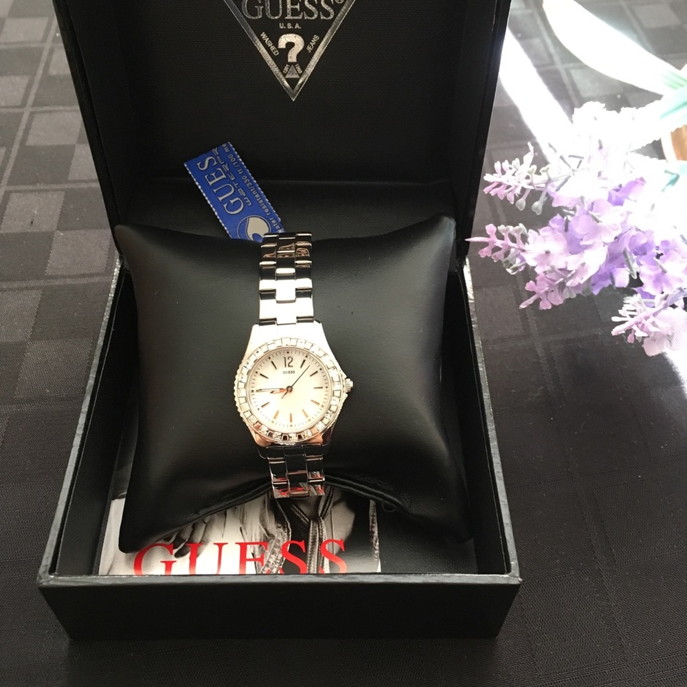 Guess Watch